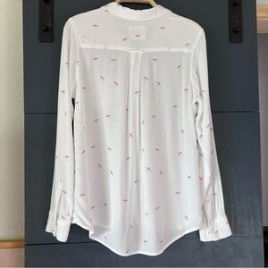 RAILS Charli White Umbrella with pink beach umbrellas 
Size Medium